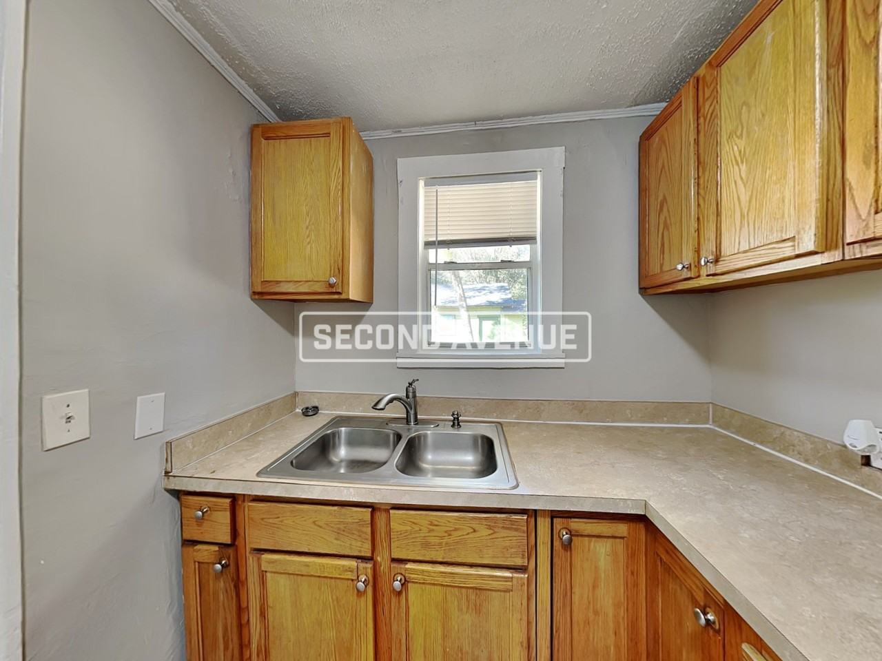 2911 W 16th St - Photo 7 of 17