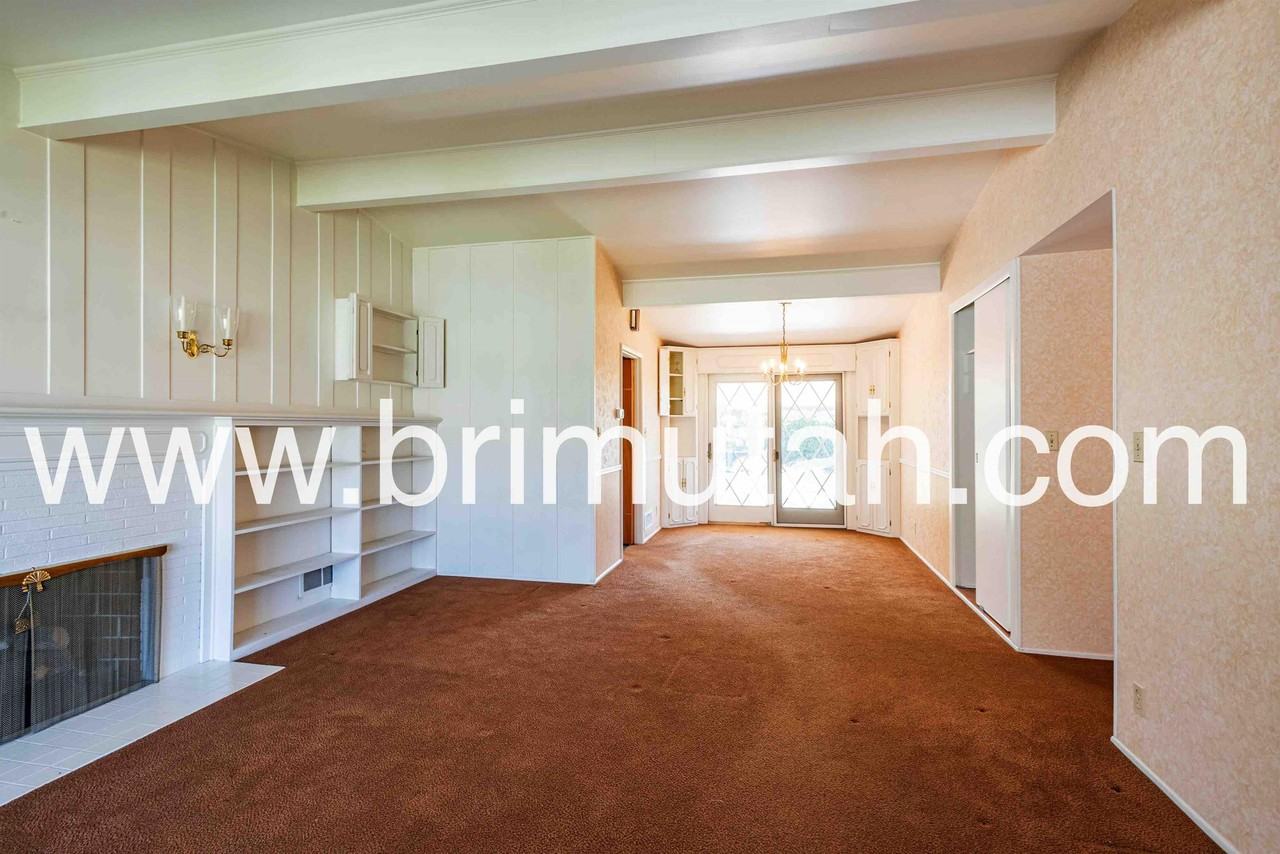 2630 E Lincoln Ln #1 - Photo 2 of 22