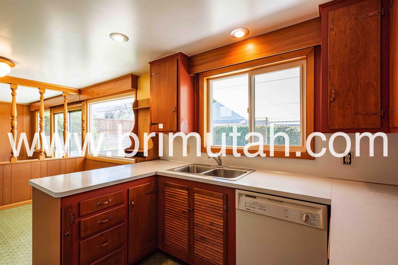 2630 E Lincoln Ln #1 - Photo 7 of 22