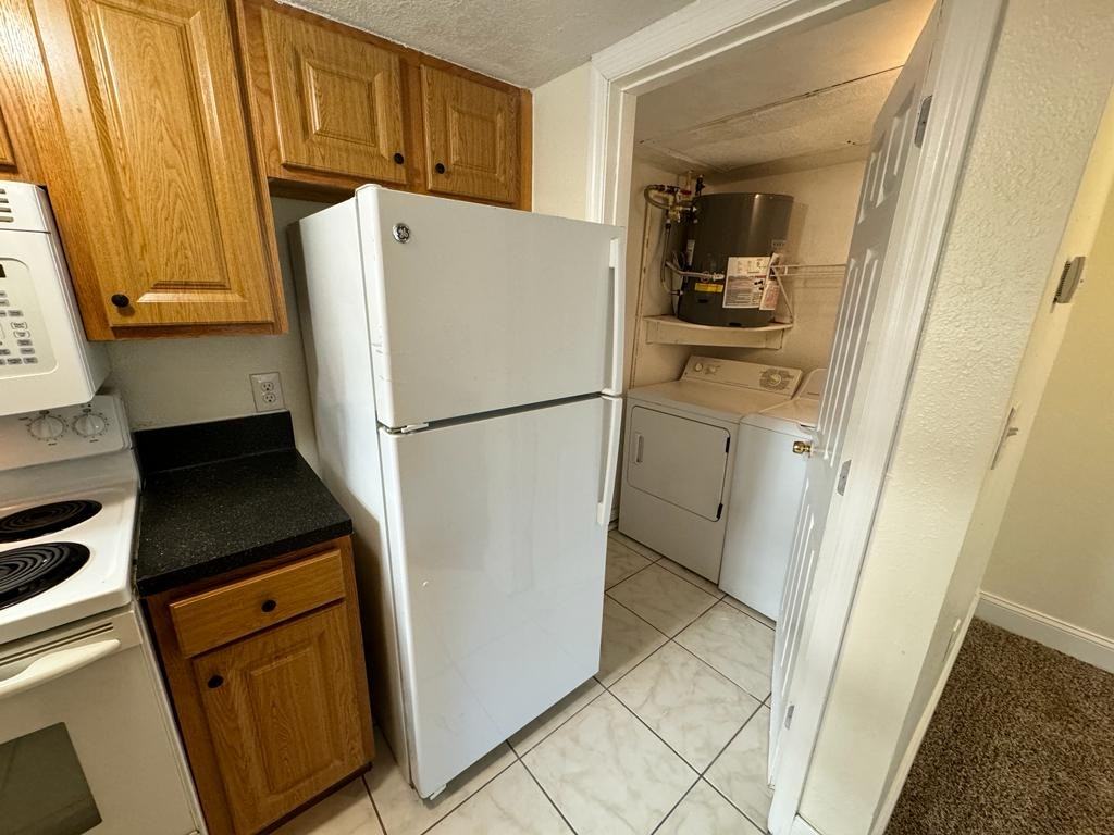 1940 Lake Atriums Cir #108 - Photo 7 of 27