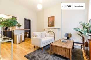 336 W 46th St #3R - Photo 1 of 1
