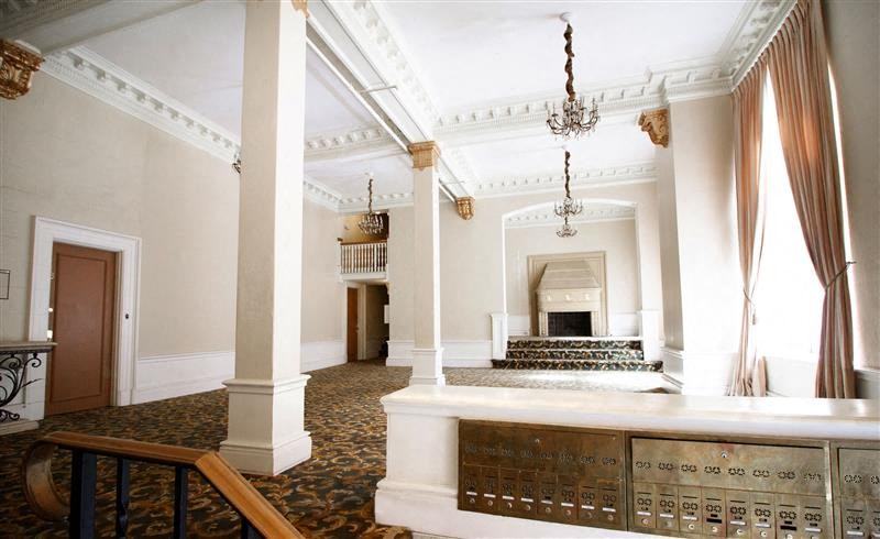 980 Bush Street - Photo 2 of 3