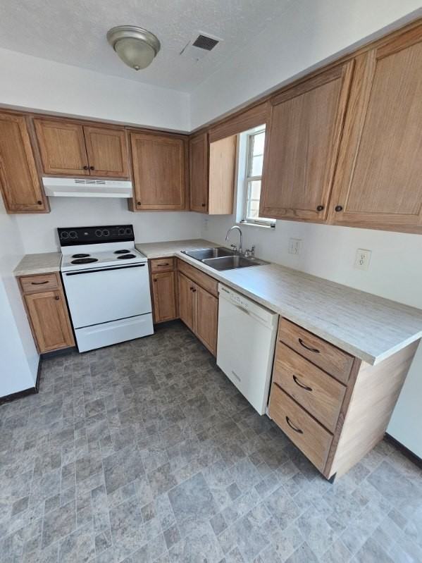 149 Elm St - Photo 4 of 8