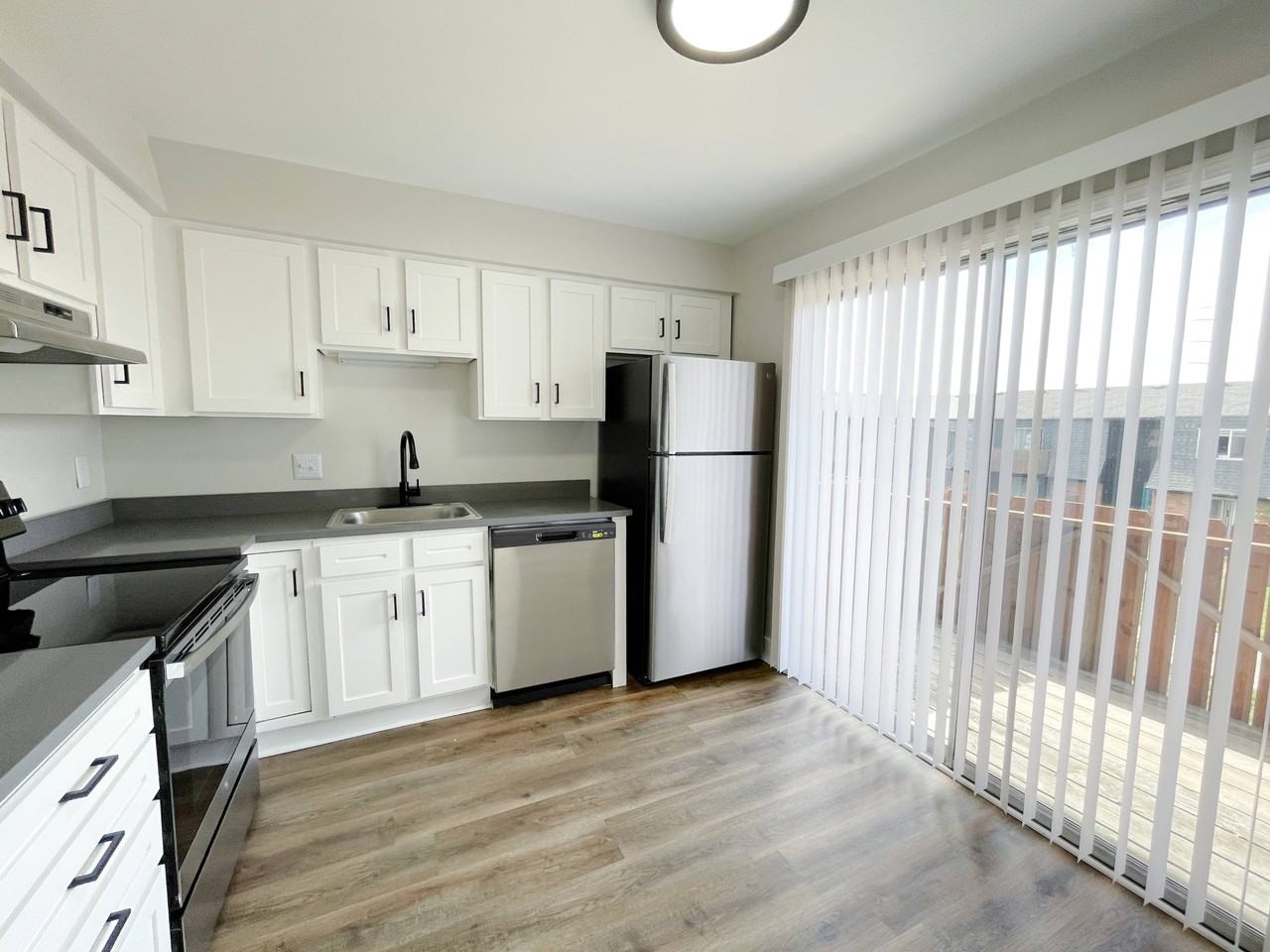 87th Street Apartments - Photo 5 of 27