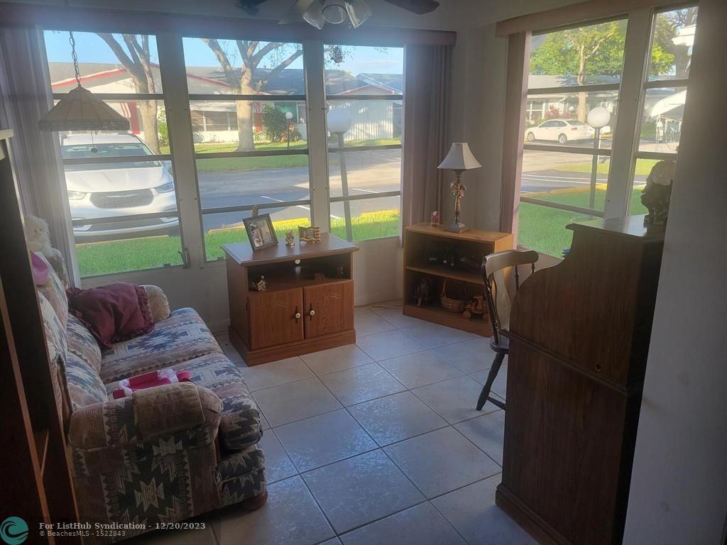 8550 Nw 12th St - Photo 2 of 33