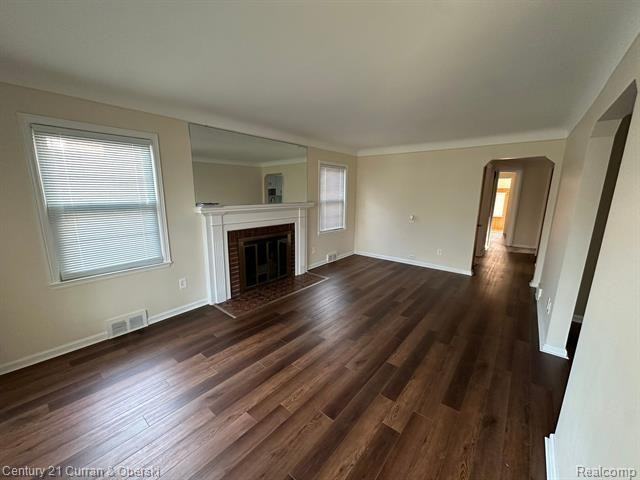 1304 Drexel St - Photo 2 of 10