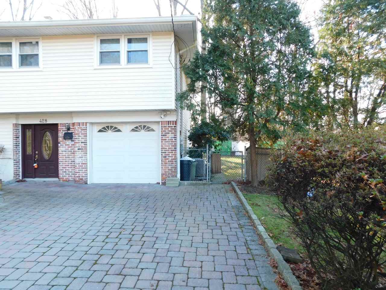 428 Florence St - Photo 2 of 50