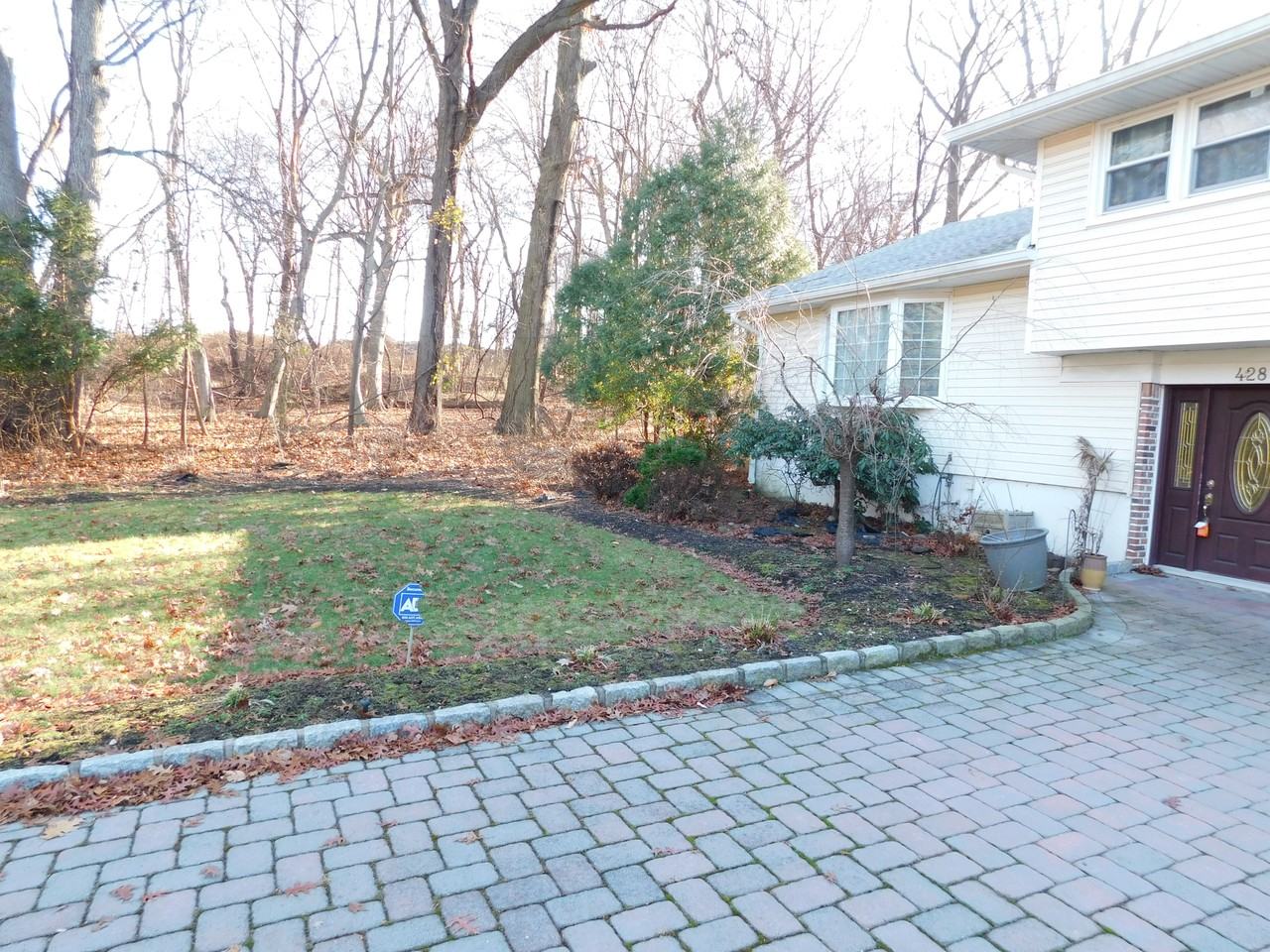 428 Florence St - Photo 3 of 50