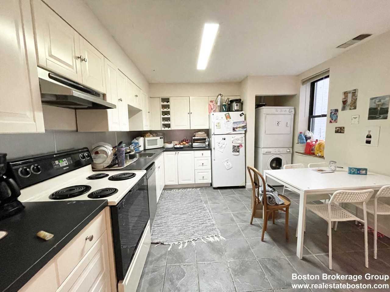 Gainsborough St - Photo 2 of 13