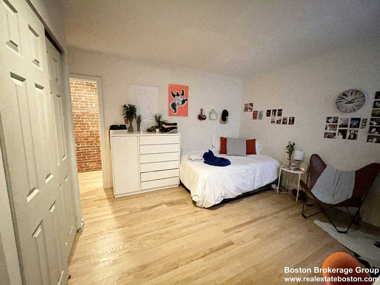 Gainsborough St - Photo 6 of 13