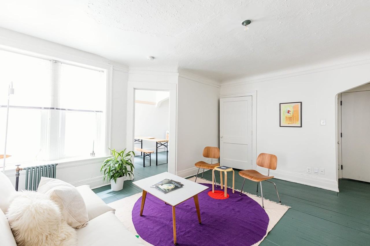 329 Holbrook - Photo 2 of 17