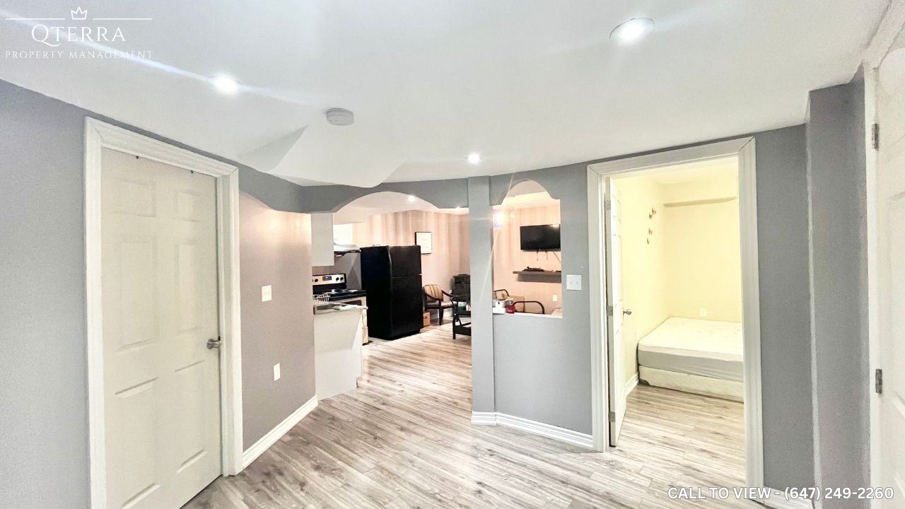 2-94 Rogers Trail, Bradford West Gwillimbury, Ontario L3Z 0G9 - Photo 2 of 8