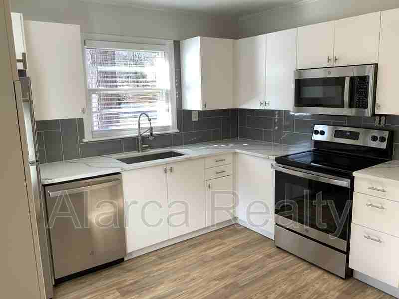 3633 Carlyle Dr - Photo 2 of 14