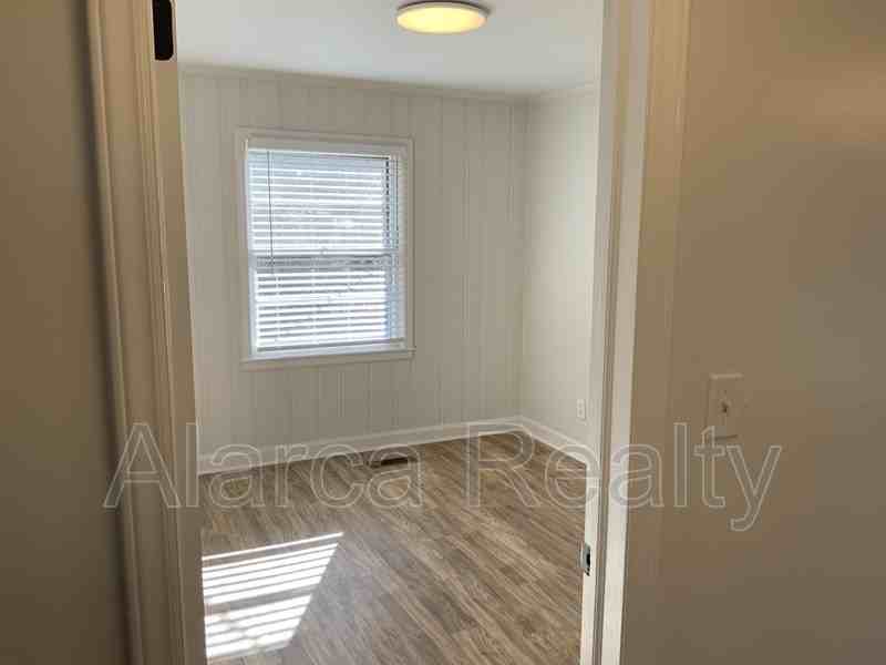 3633 Carlyle Dr - Photo 6 of 14