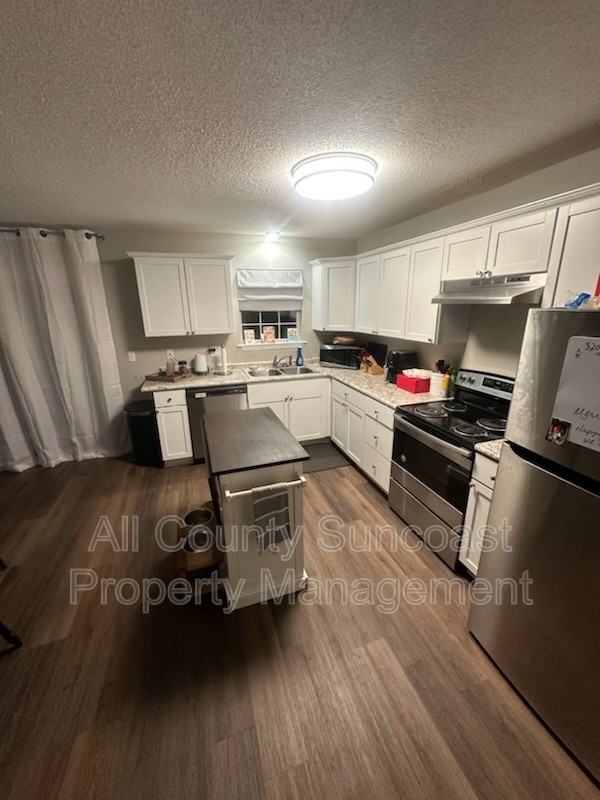 1220 Georgia Ave - Photo 2 of 8