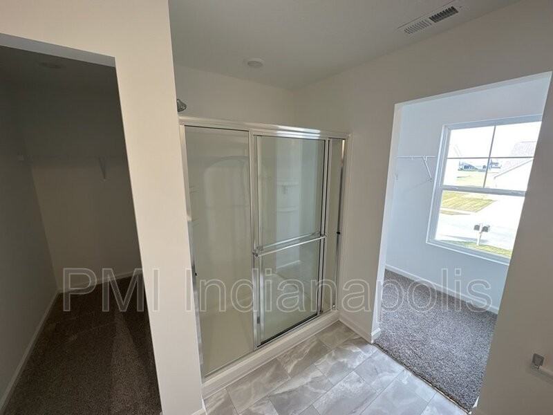 128 Winding Brook Way - Photo 3 of 19