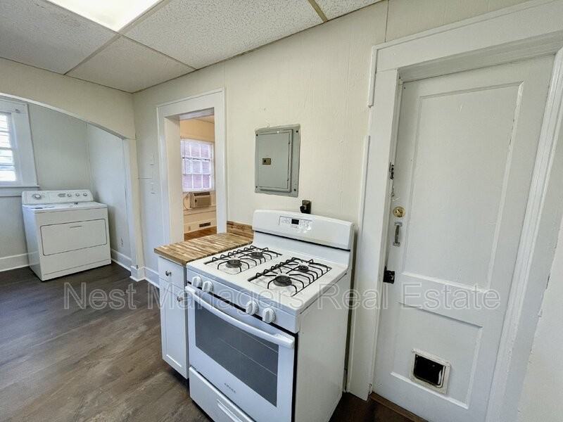 117 Woodside Ave - Photo 6 of 14