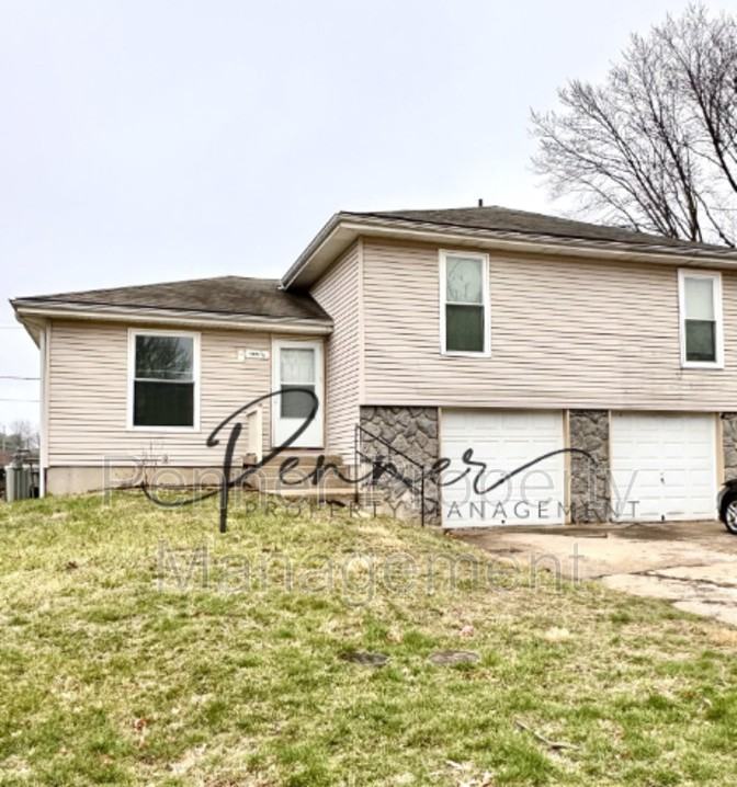 E 18th St N, Independence, MO 64058 3 Bedroom House for 1,195/month