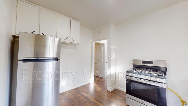 1881 3rd St - Photo 3 of 13