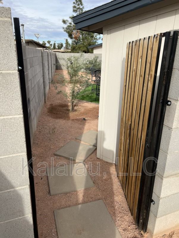 1207 W 15th St #B - Photo 2 of 14