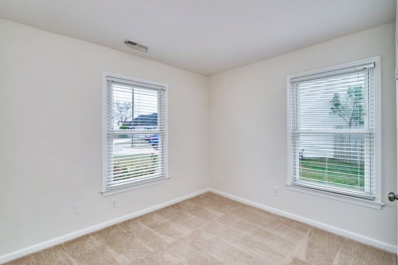 924 Firefall Ct - Photo 3 of 27