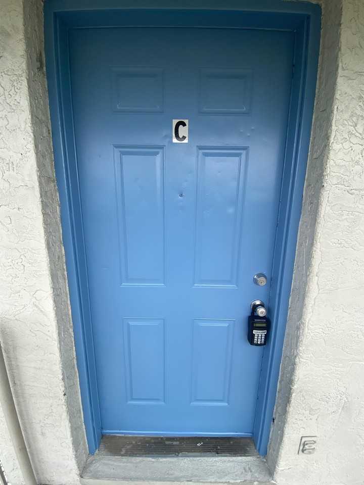 Kissimmee Port Tampa Apts - Photo 2 of 17