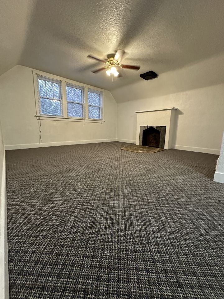 40 1/2 Wyoming Ave - Photo 2 of 7