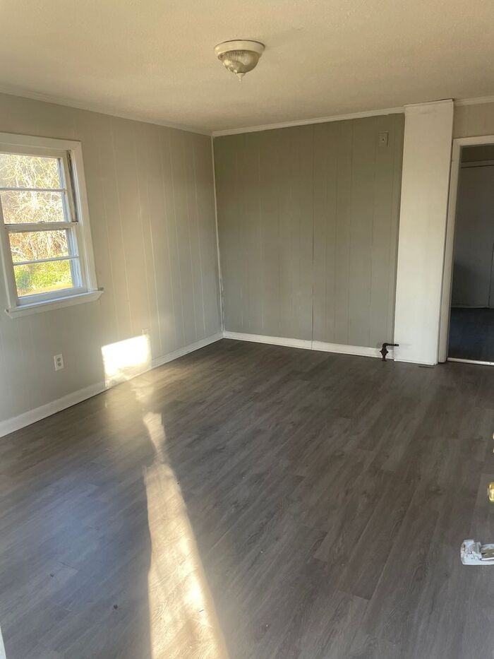 2548 Eddington St - Photo 2 of 9