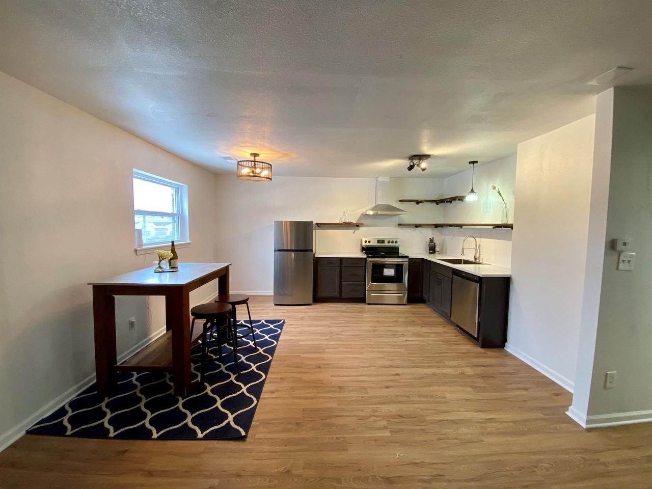 1740 Missouri Ave #J - Photo 2 of 17