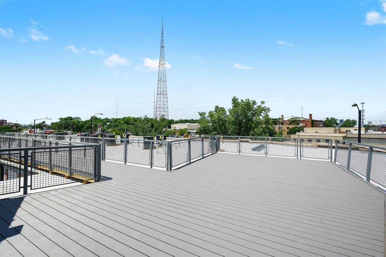 3200 Gillham Rdapt 104 #104 - Photo 5 of 23