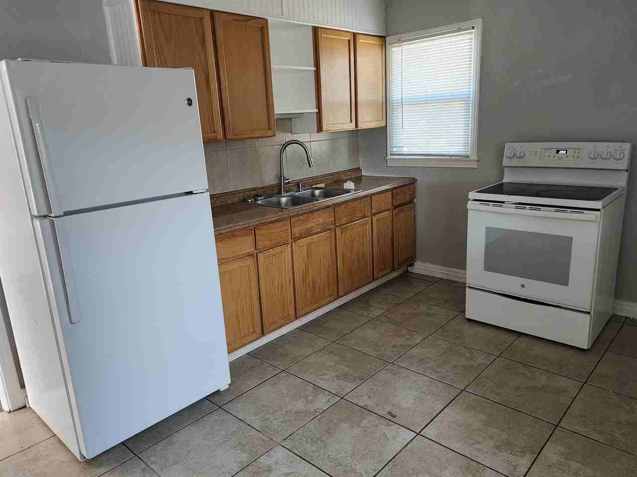 1605 North Delaware Avenue #1 - Photo 2 of 8