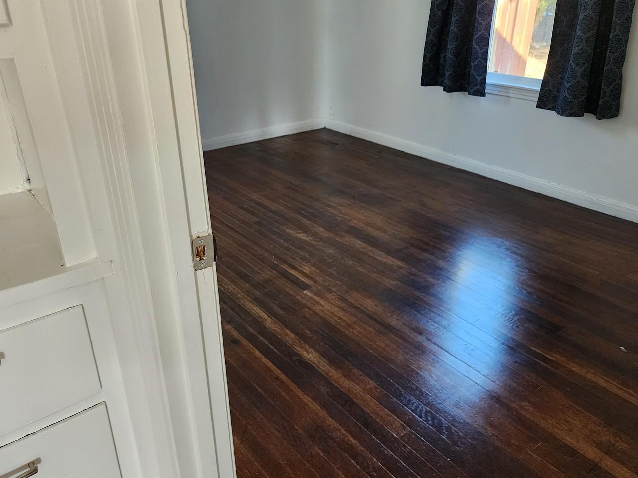 1605 North Delaware Avenue #1 - Photo 7 of 8