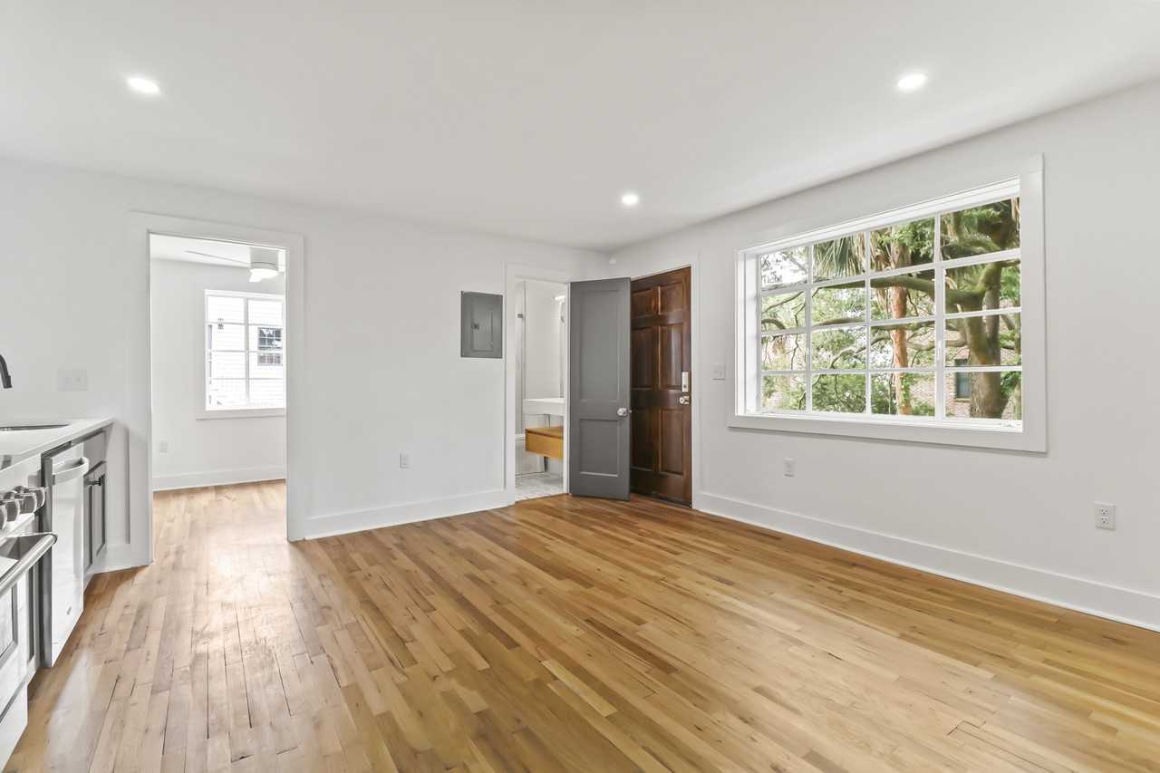 19 Smith St #F - Photo 7 of 20