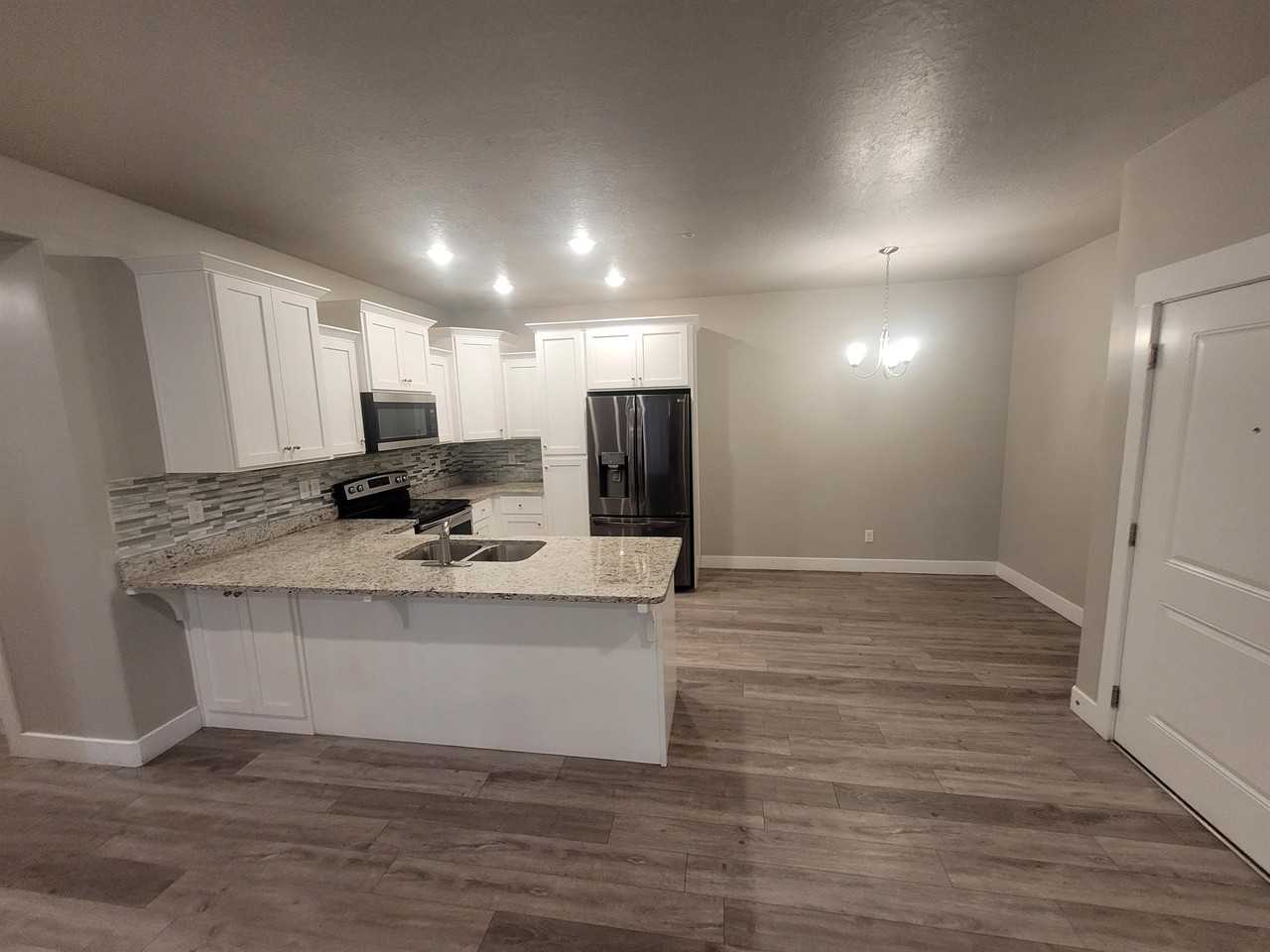 1128 South 820 East - 1unit 8102 #1 - Photo 3 of 10