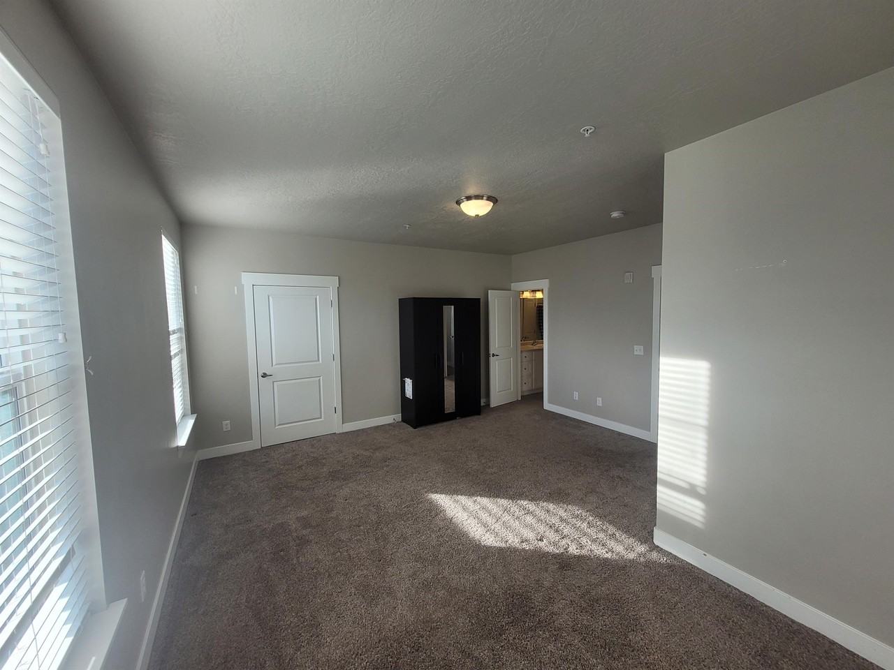 1128 South 820 East - 1unit 8102 #1 - Photo 7 of 10