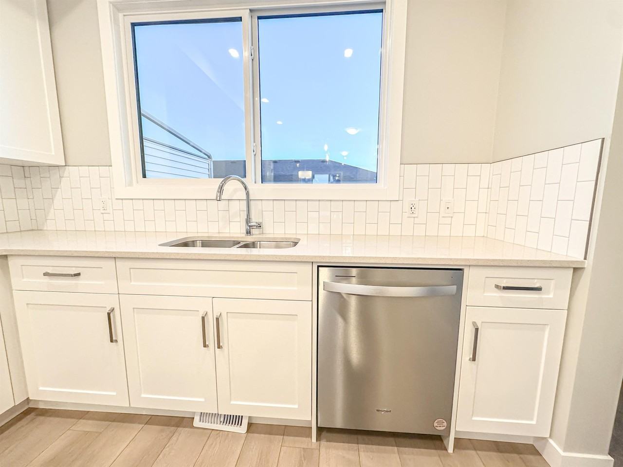 127 Belvedere Ave Se #NA - Photo 3 of 24