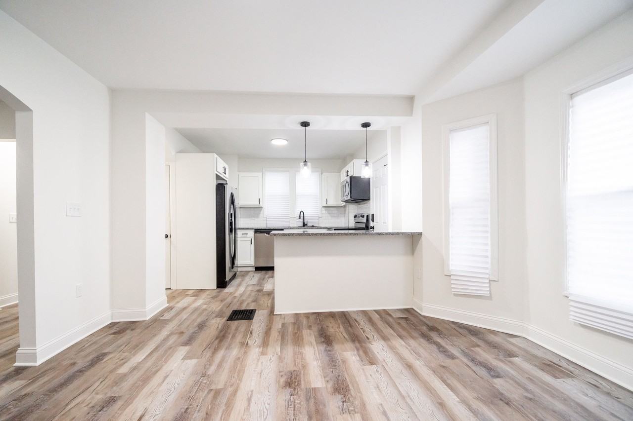 210 Brehl Ave #1 - Photo 4 of 28