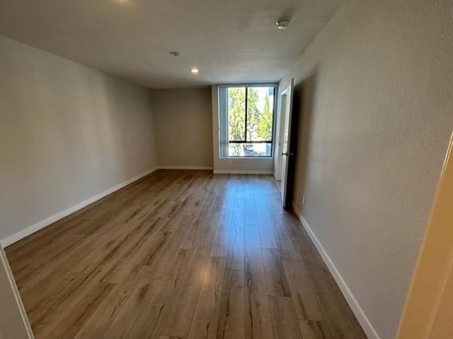 1840 N Kenmore Ave - Photo 6 of 14