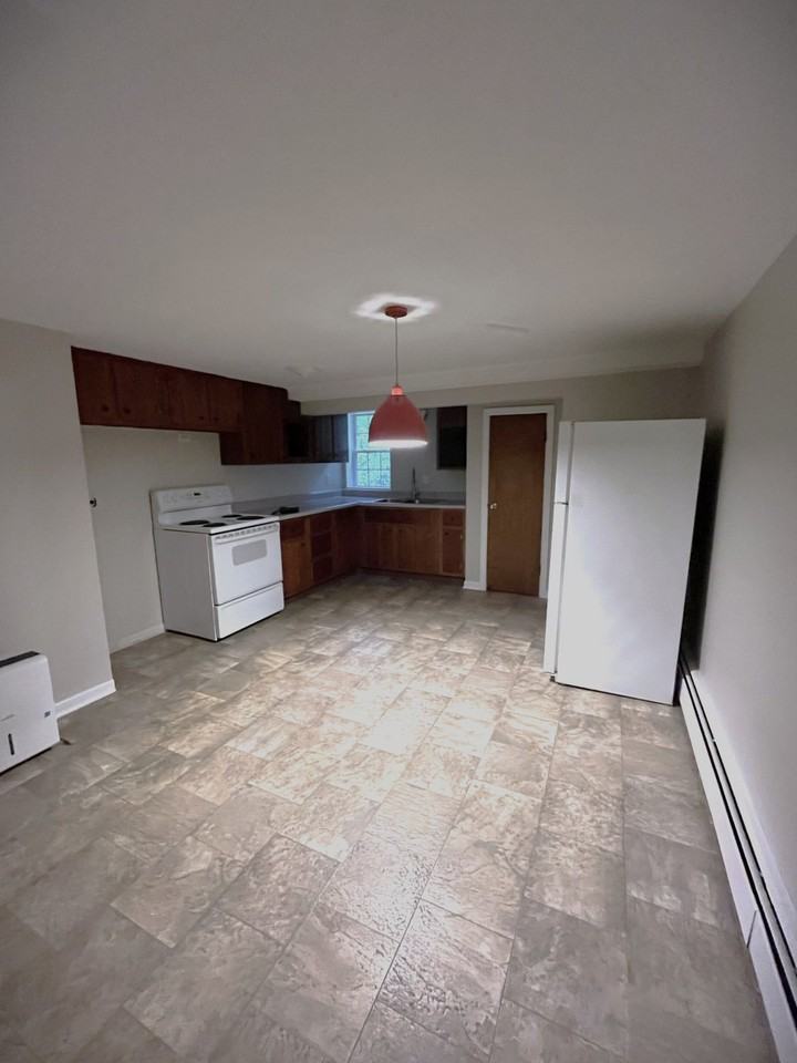 9/11/13 Village Dr. #20 - Photo 3 of 18