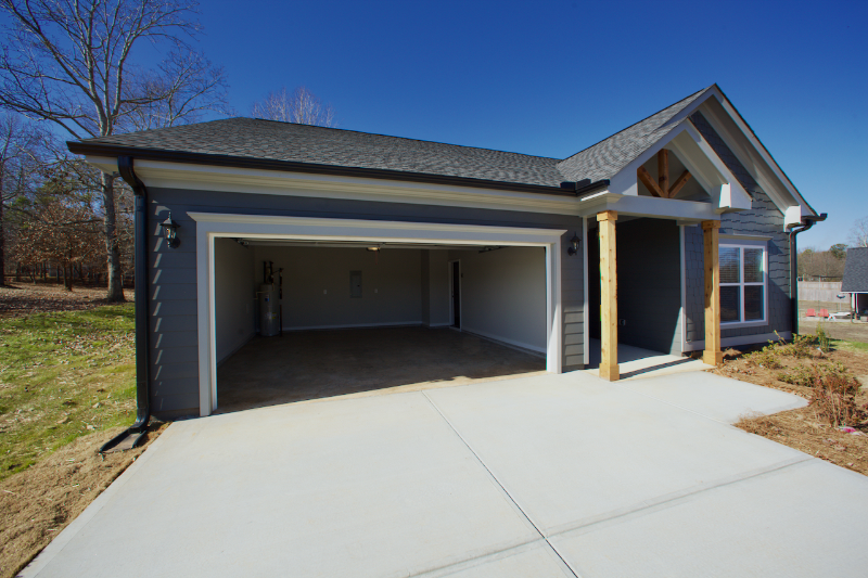 511 N Point Cir - Photo 3 of 25