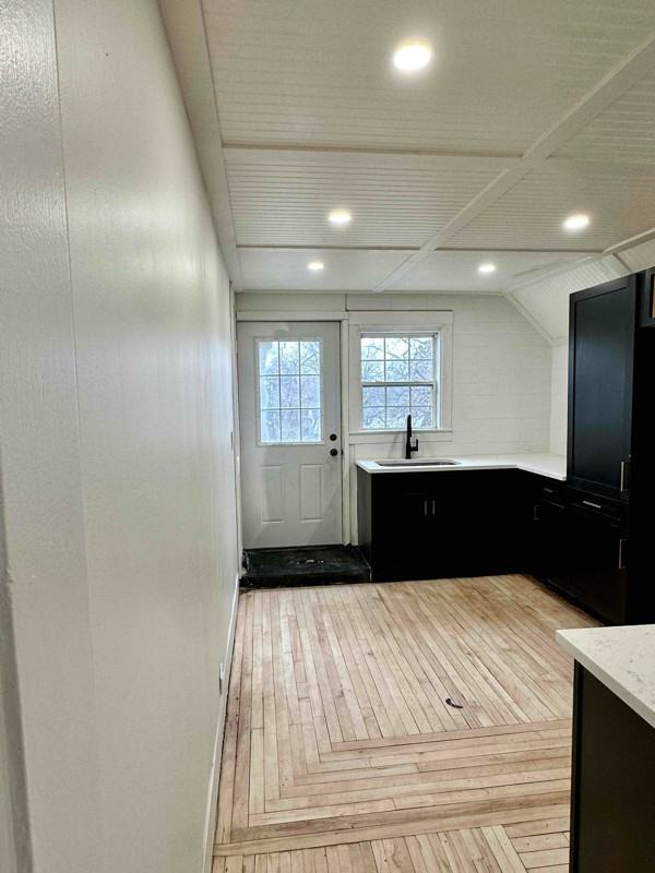 218 N Main St #2 - Photo 3 of 10