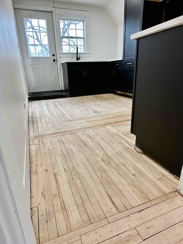 218 N Main St #2 - Photo 4 of 10