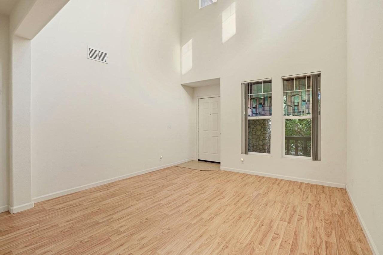 2390 Gibralter Ln #1 - Photo 5 of 29