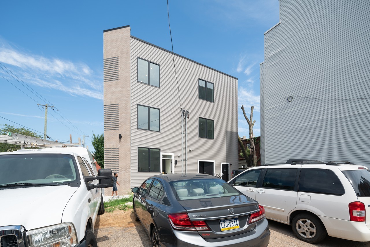 2301 Frankford Avenue - Photo 2 of 18