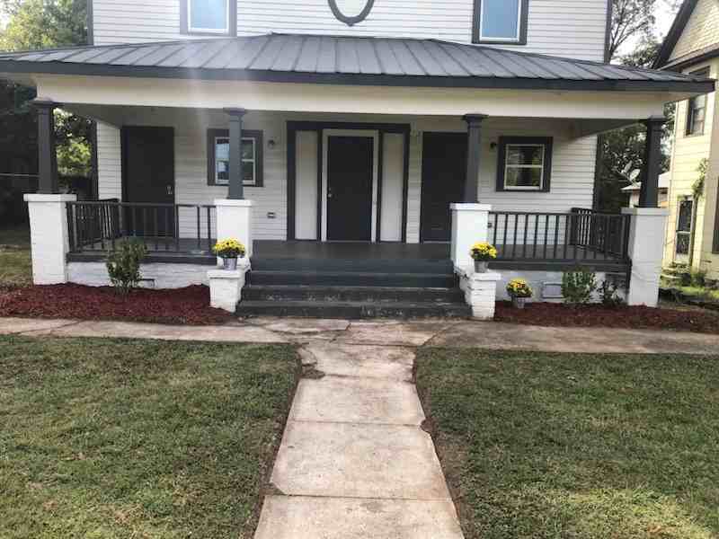 1738 17th Street North - Photo 2 of 3