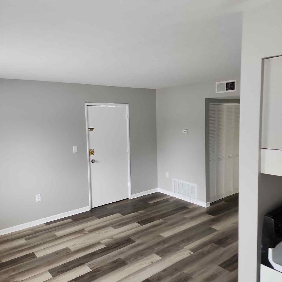 Woodbrook Apartments 4902 Saddlebrook Ln, Louisville, KY 40216 Zumper