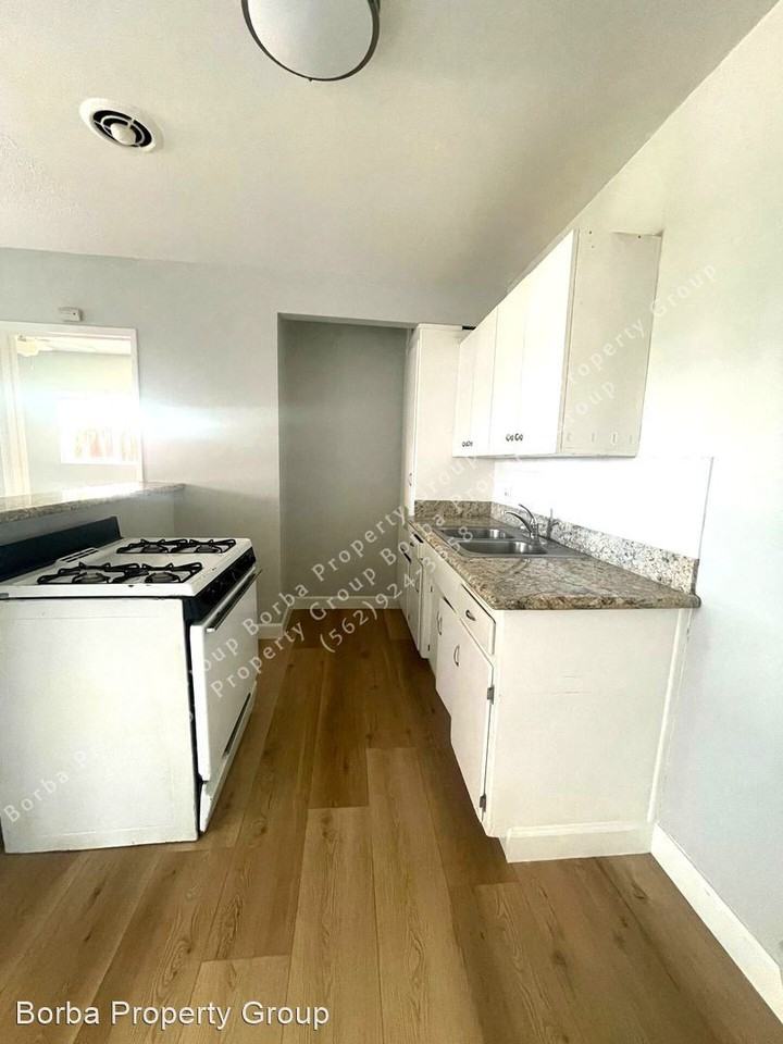 1071-1075 Ohio Ave - Photo 2 of 17