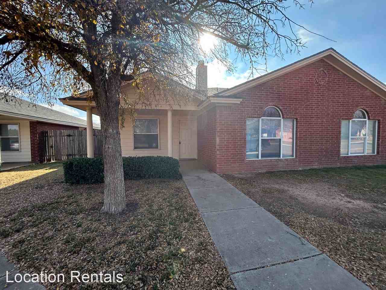 3405 97th St - Photo 2 of 10