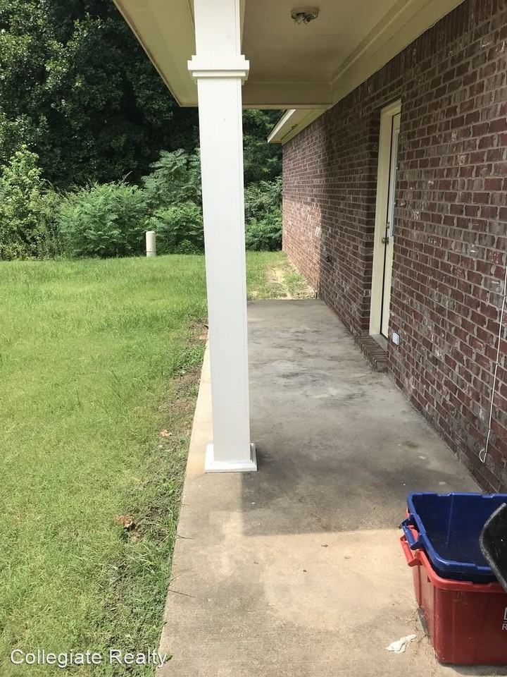 103 Cypress Cir - Photo 2 of 11