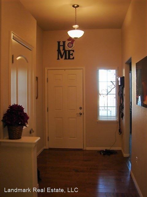 4564 Brylie Way - Photo 2 of 8
